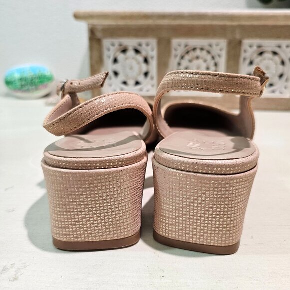 Naturalizer Womens Sz 10M Metallic Leather Slingback Pumps Low Heels Dress Shoes - Picture 7 of 11